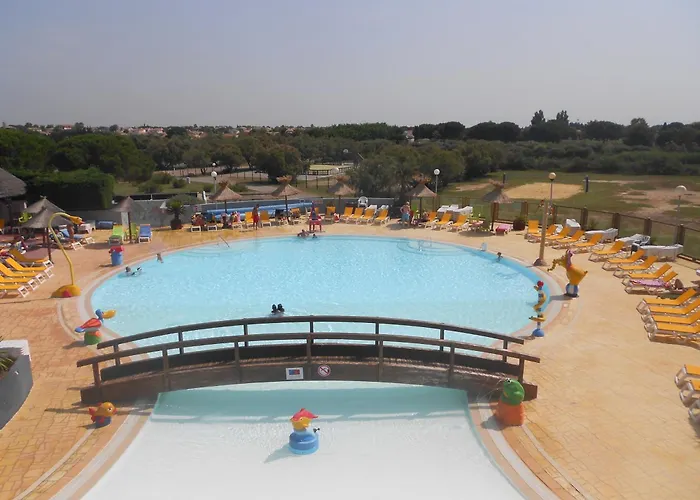Parque de Campismo Ea - Votre Sejour Detente, 3 Ch, 2 Sdb, Proche Plages Et Parc Aquatique *